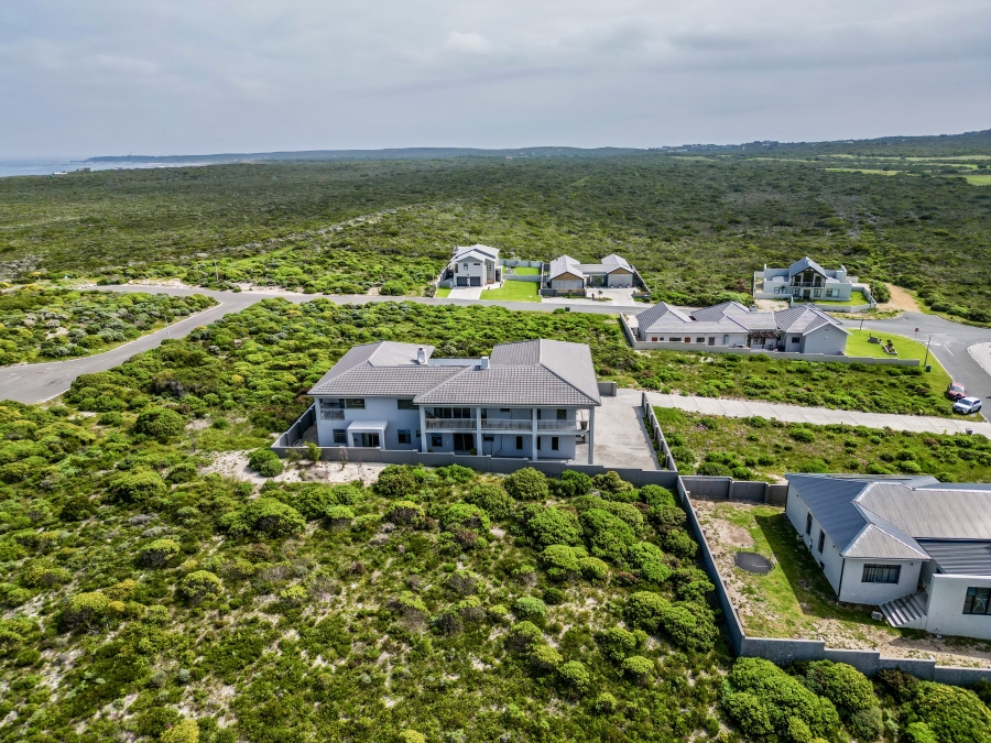 6 Bedroom Property for Sale in Kleinbaai Western Cape